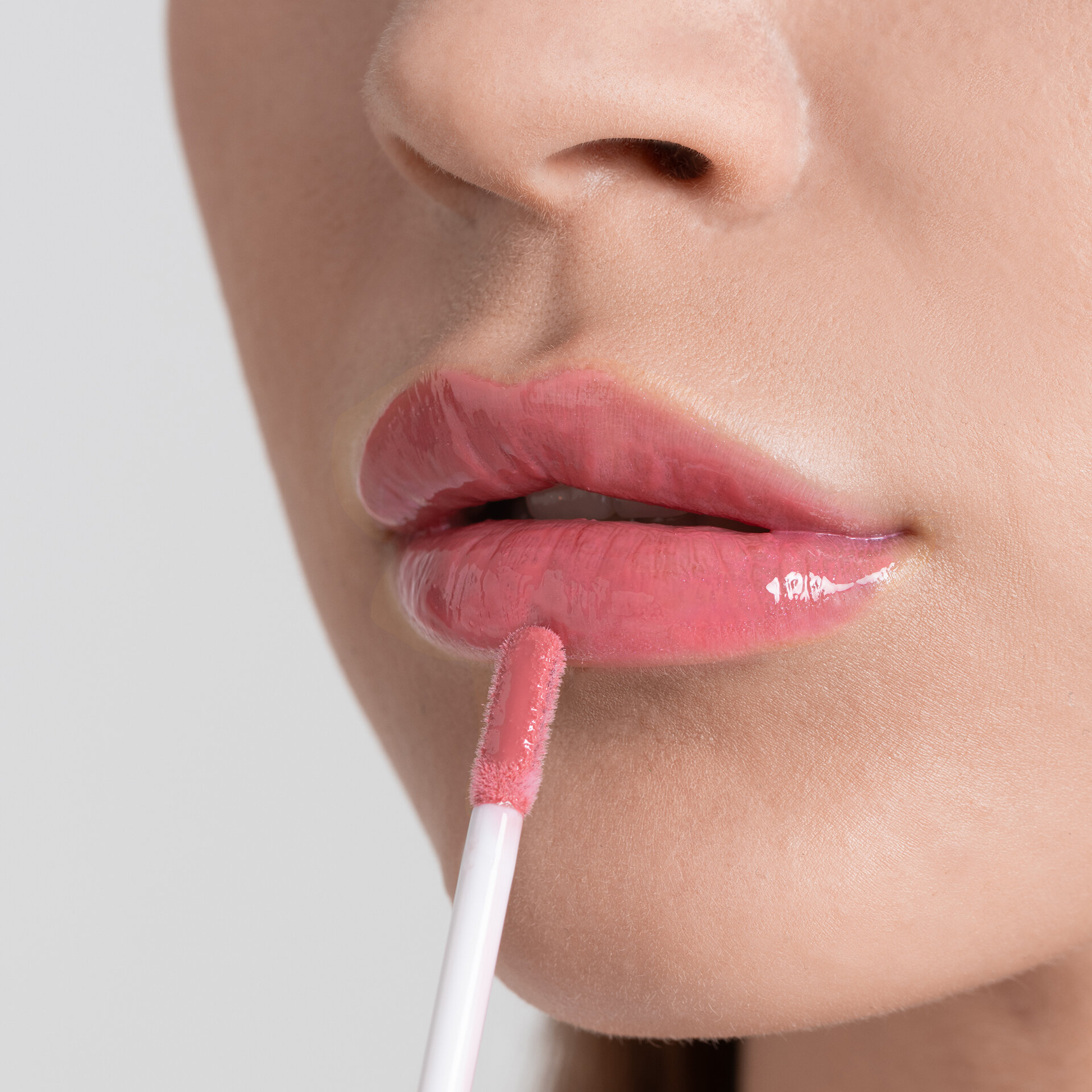  LIMONI Блеск для губ  "Rich Color Gloss" тон 106