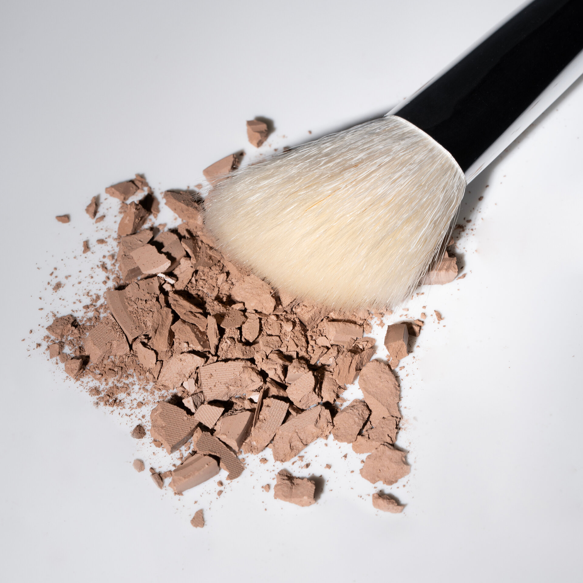 LIMONI Скульптурирующая пудра для лица "Face Sculpt Powder" 01 тон