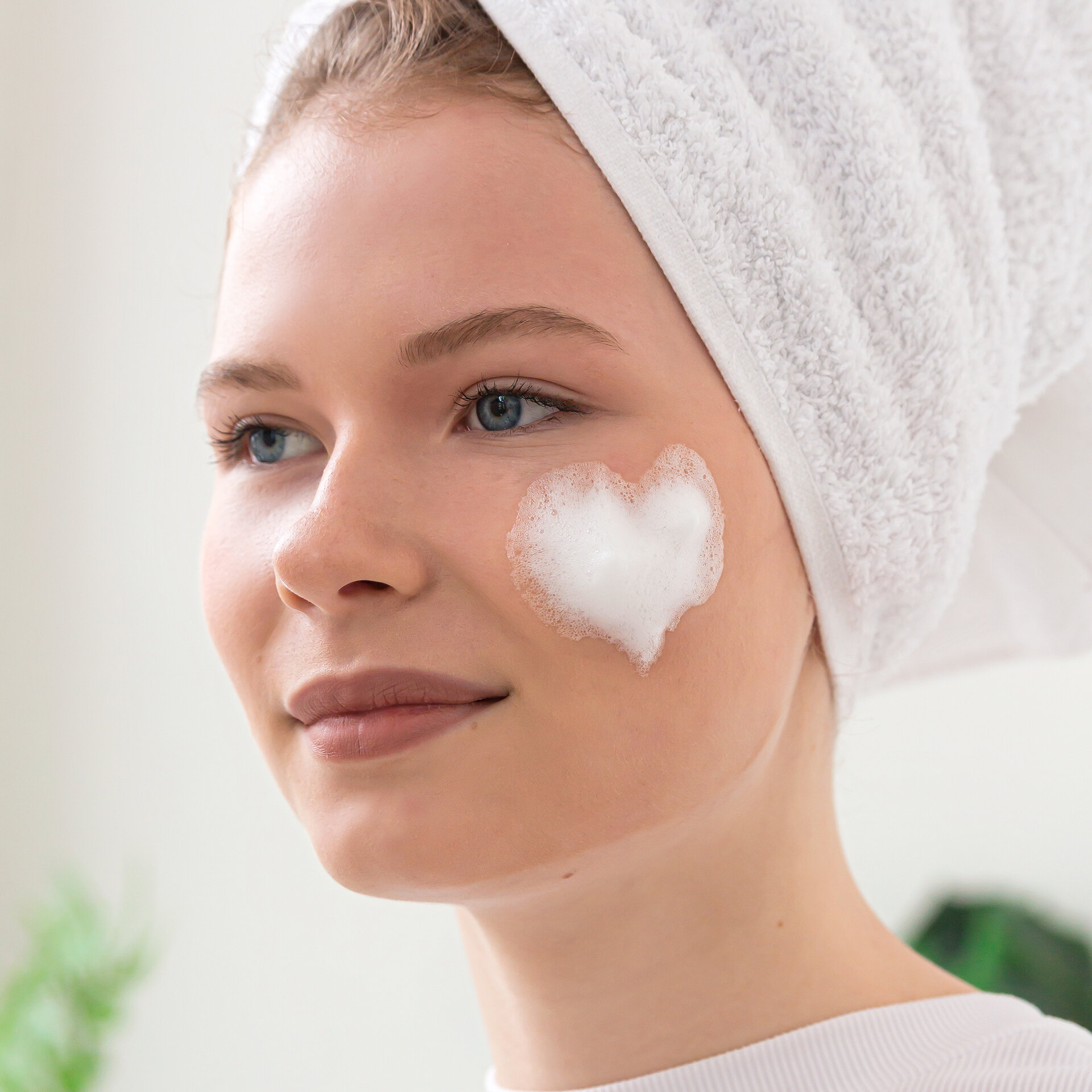 LIMONI Fresh Skin Cleansing Set (Набор Daily 100мл+Amazing Apple Peeling Gel 100мл + towel)