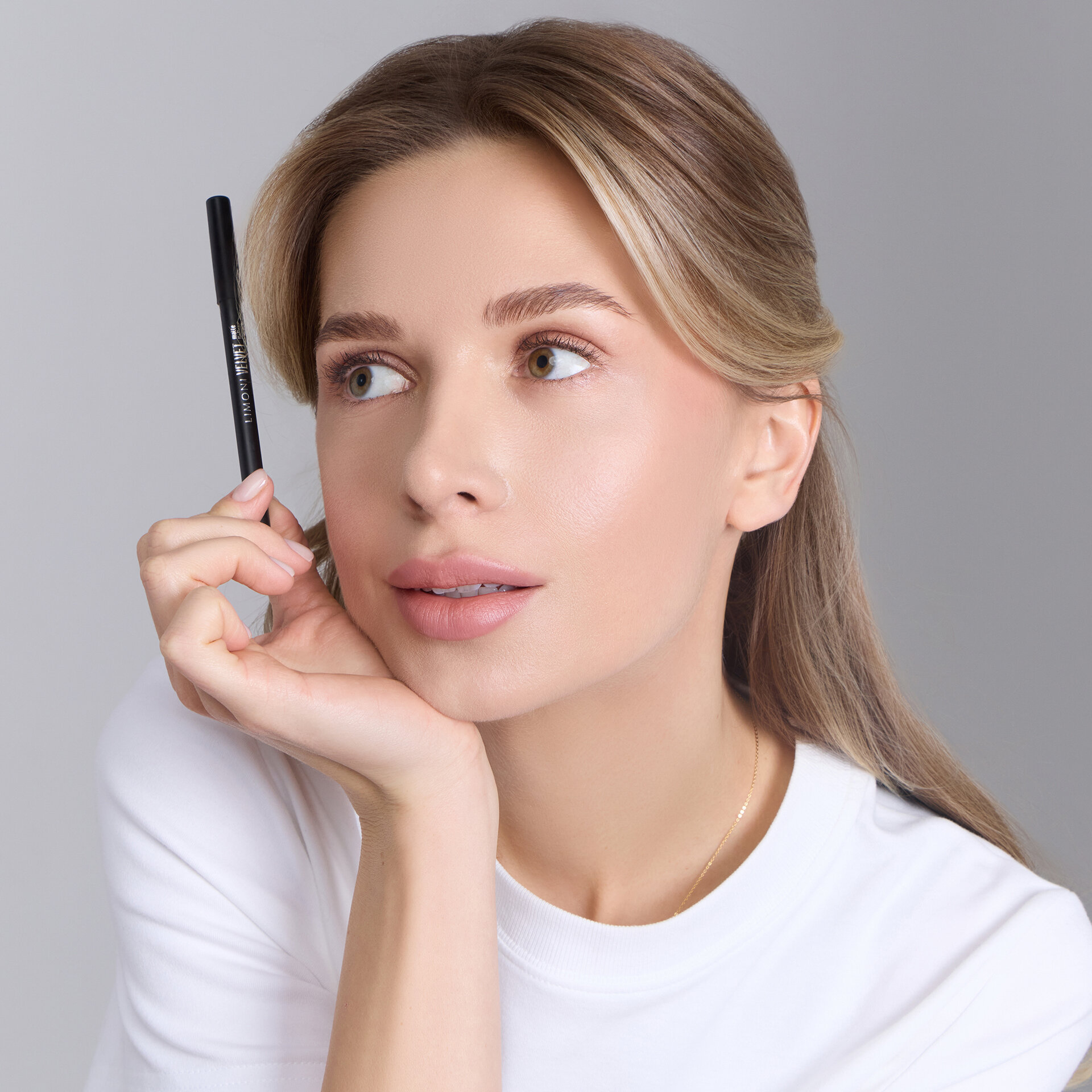 LIMONI Карандаш для губ "Velvet Matte Lipliner", тон 02 