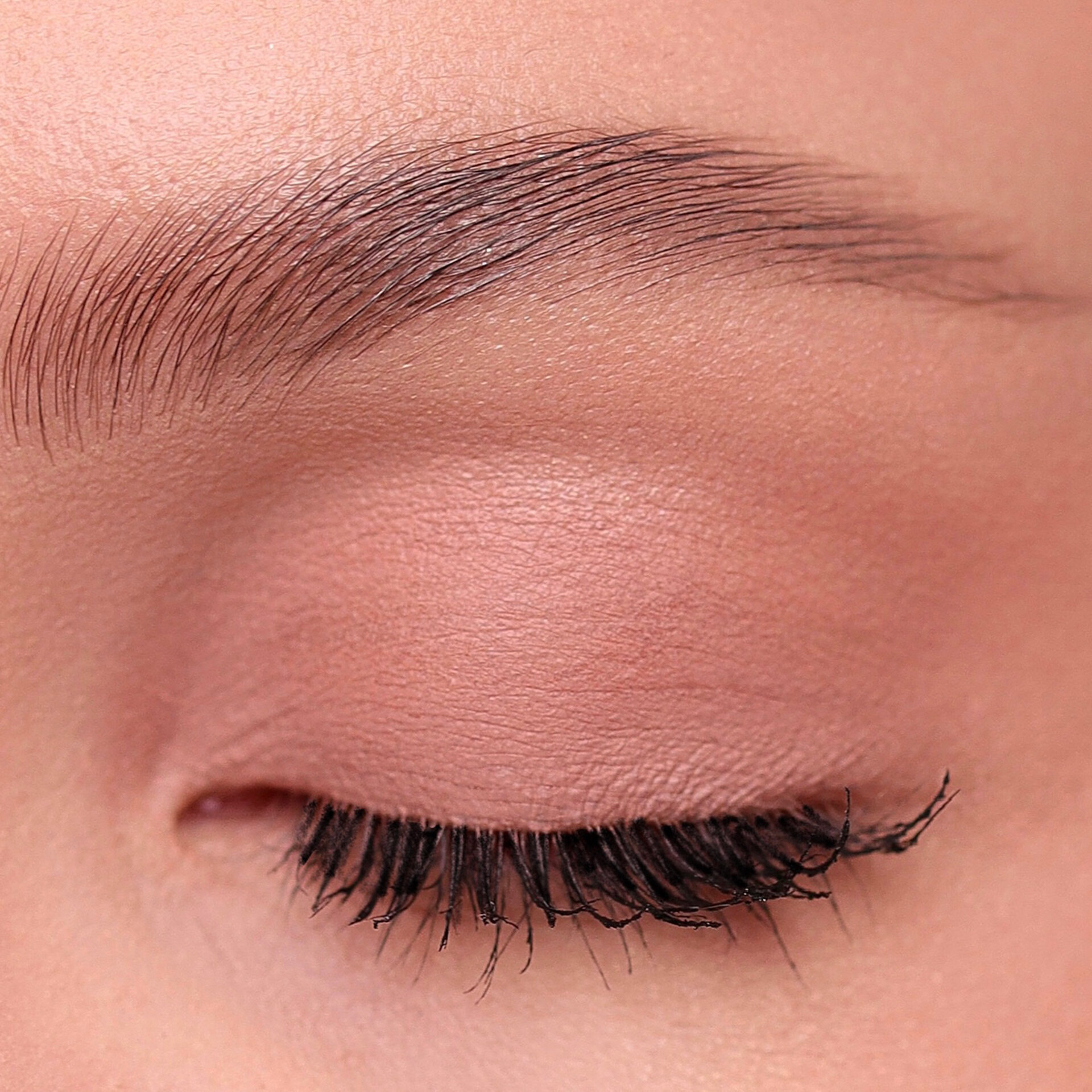 LIMONI Жидкие тени для век "Velvet Matte Liquid Eye Shadow", тон 001