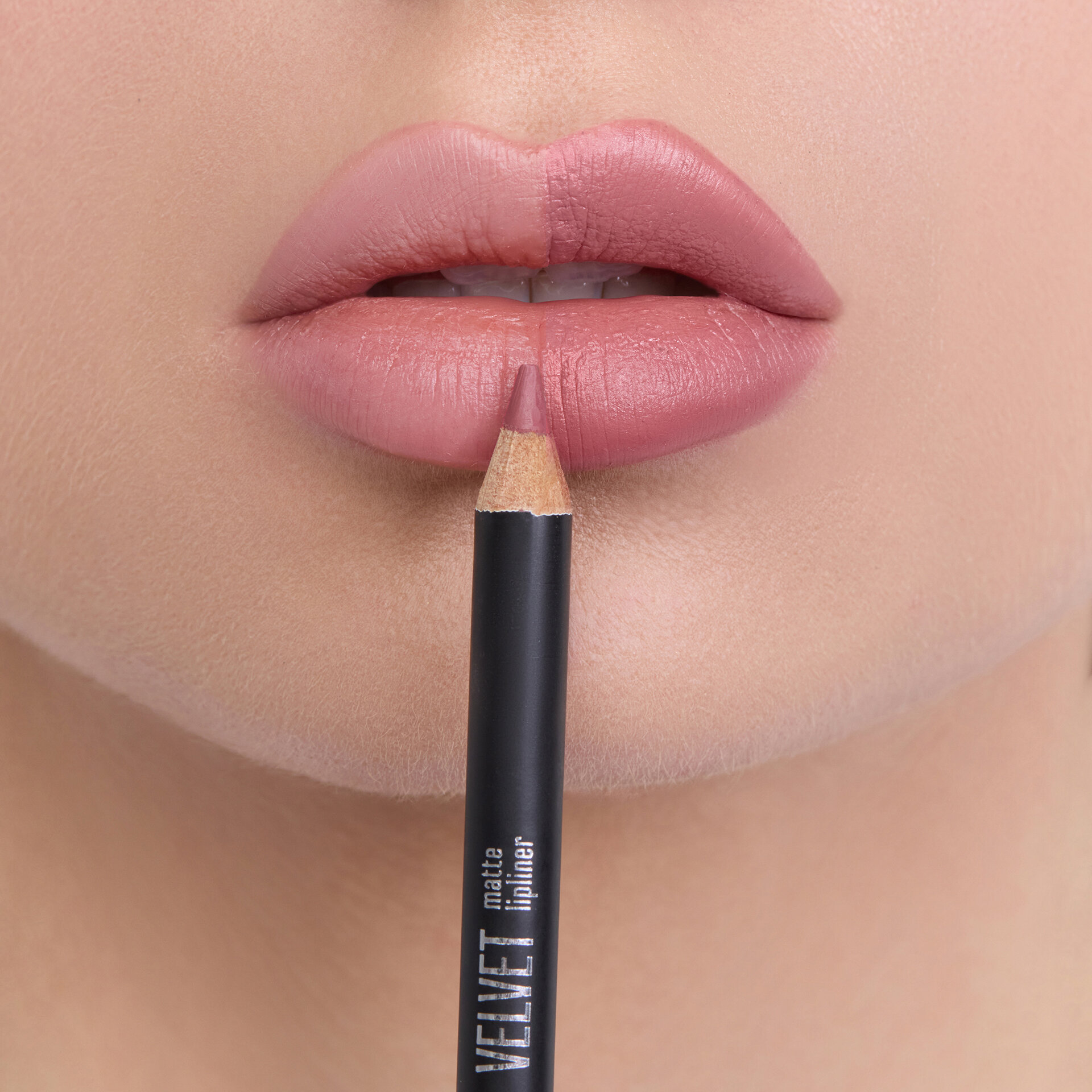 LIMONI Карандаш для губ "Velvet Matte Lipliner", тон 04