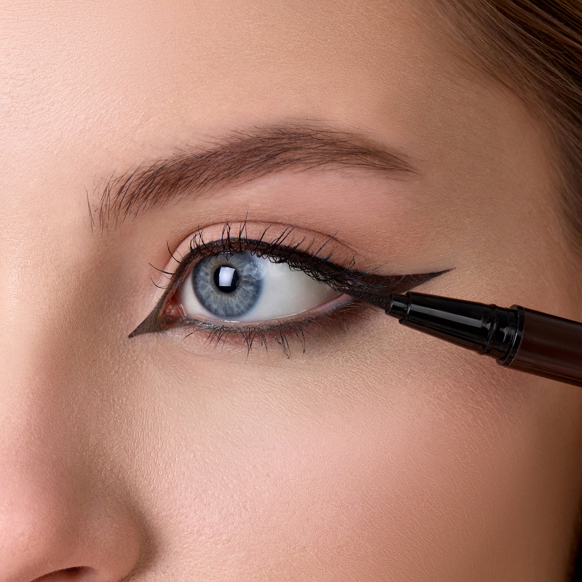 LIMONI Водостойкая подводка-фломастер  "Color Waterproof Eyestyler", тон 02