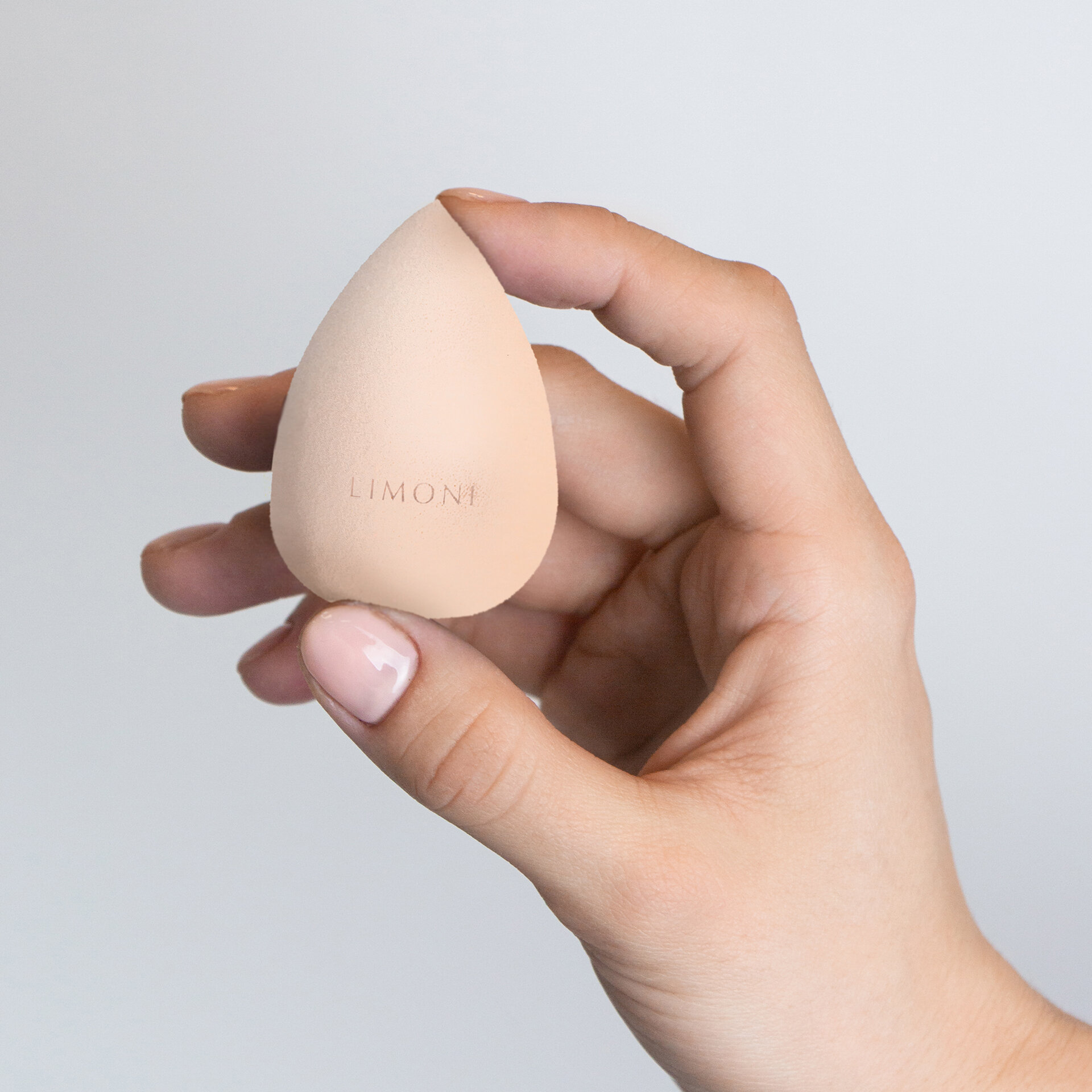 LIMONI Спонж для макияжа "Blender Makeup Sponge" Beige