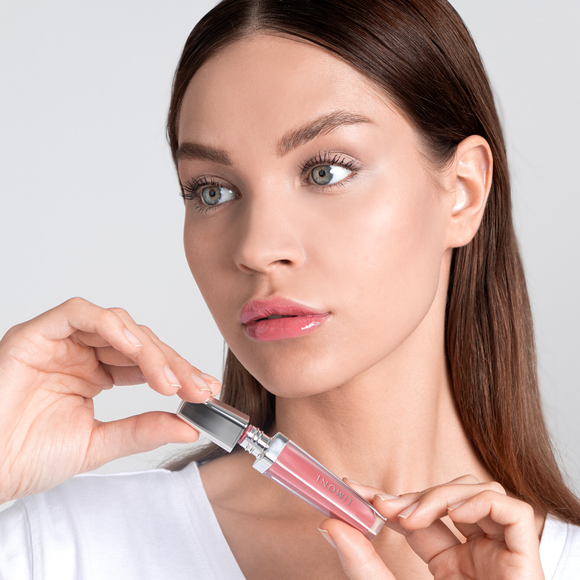  LIMONI Блеск для губ  "Rich Color Gloss" тон 106