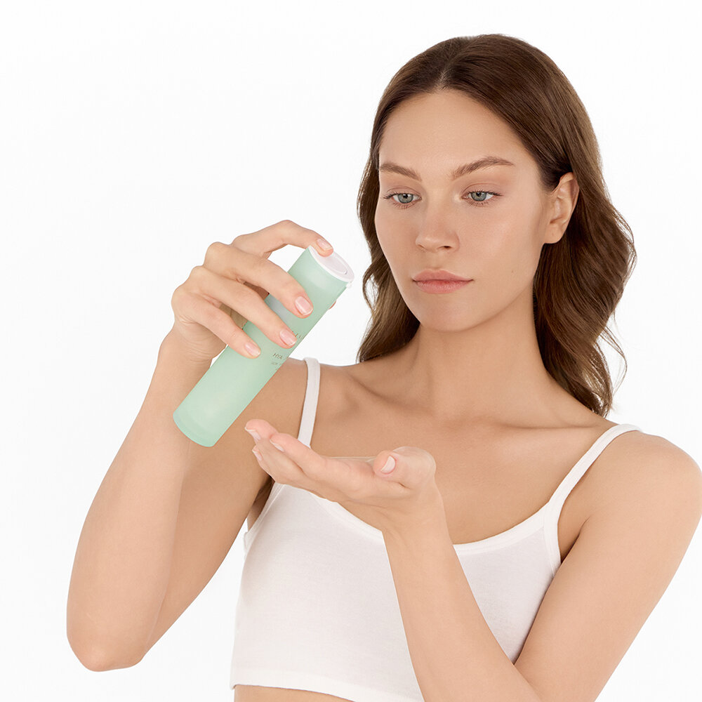 LIMONI Ультраувлажняющая эмульсия для лица с гиалуроновой кислотой Hyaluronic Ultra Moisture Emul