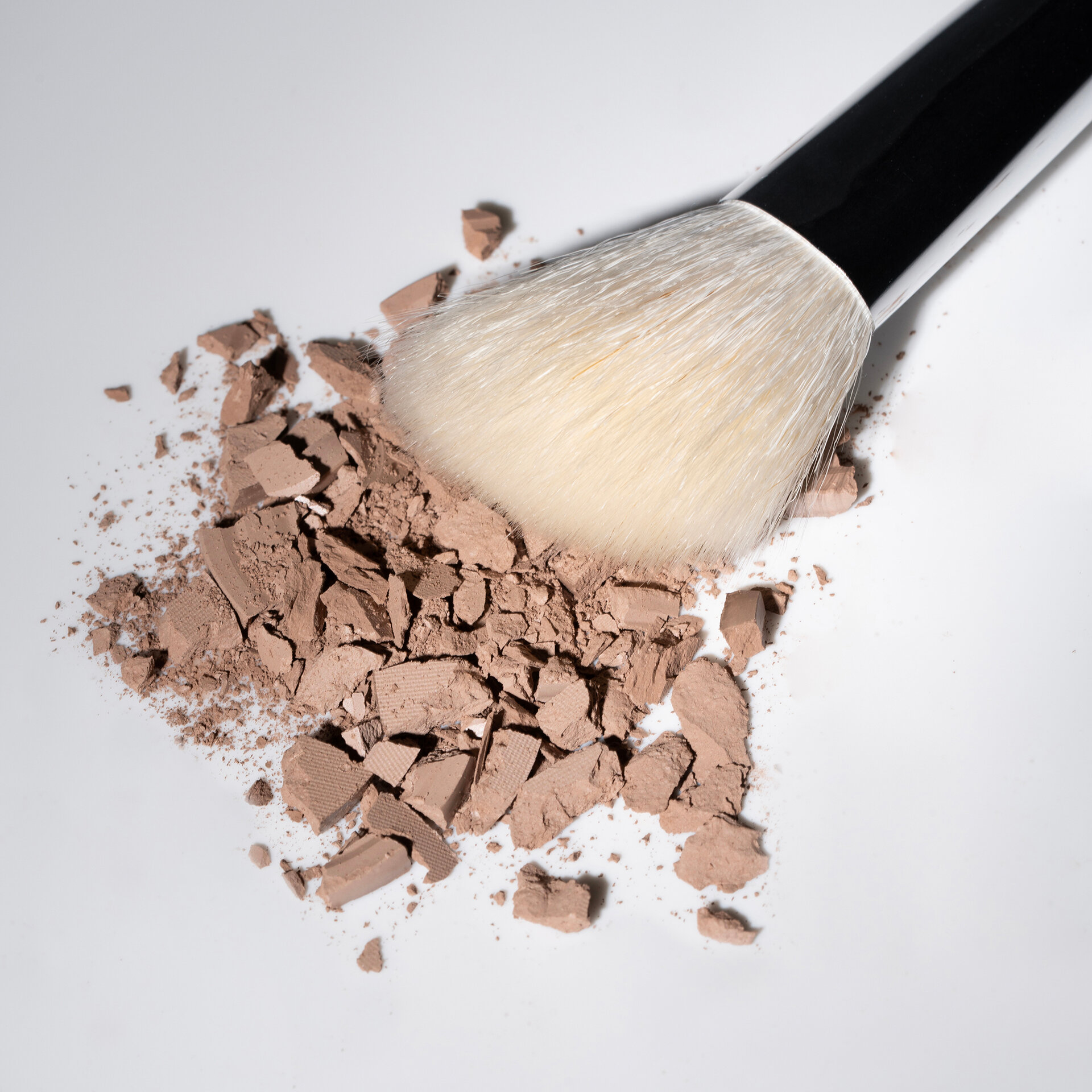 LIMONI Скульптурирующая пудра для лица "Face Sculpt Powder" 03 тон