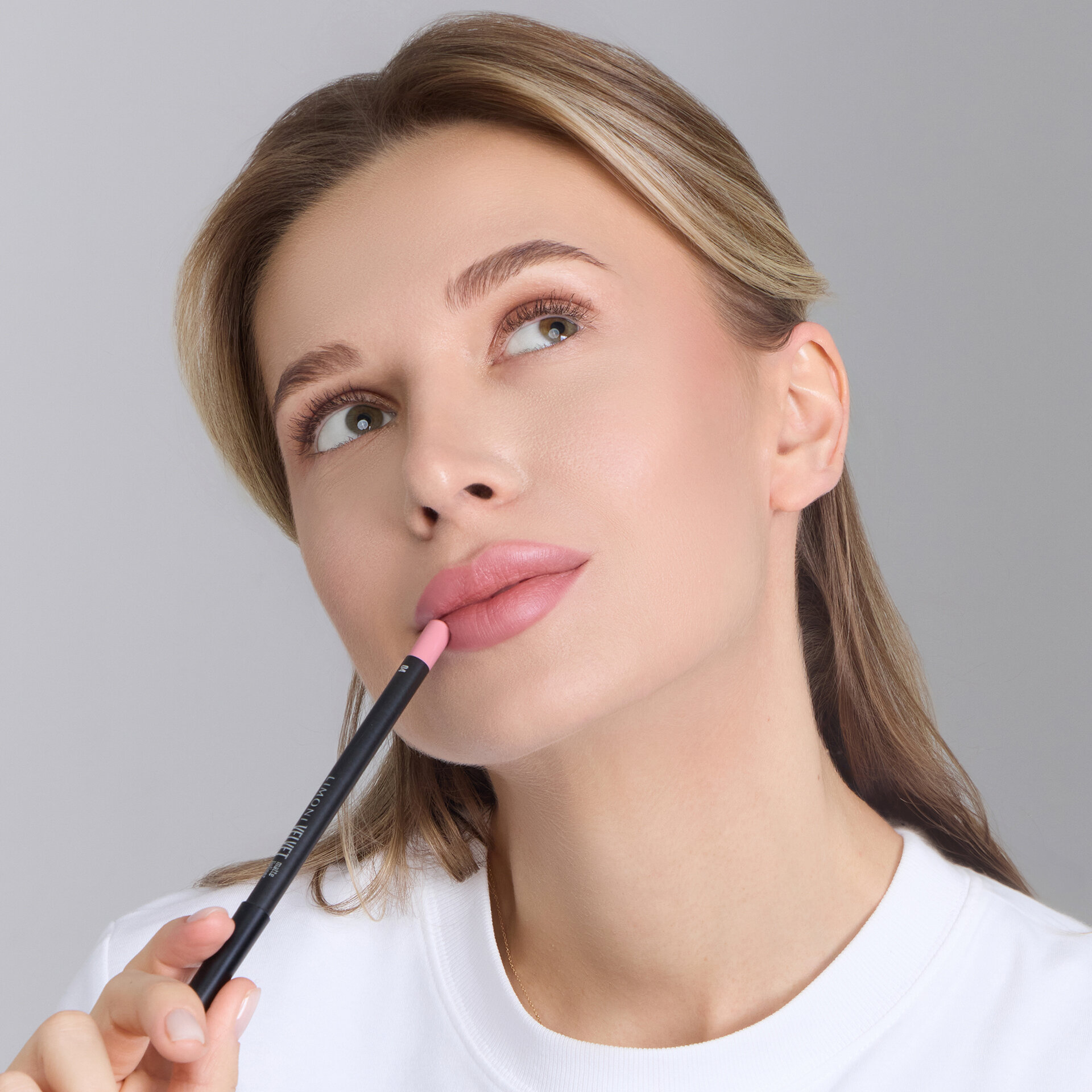 LIMONI Карандаш для губ "Velvet Matte Lipliner", тон 04