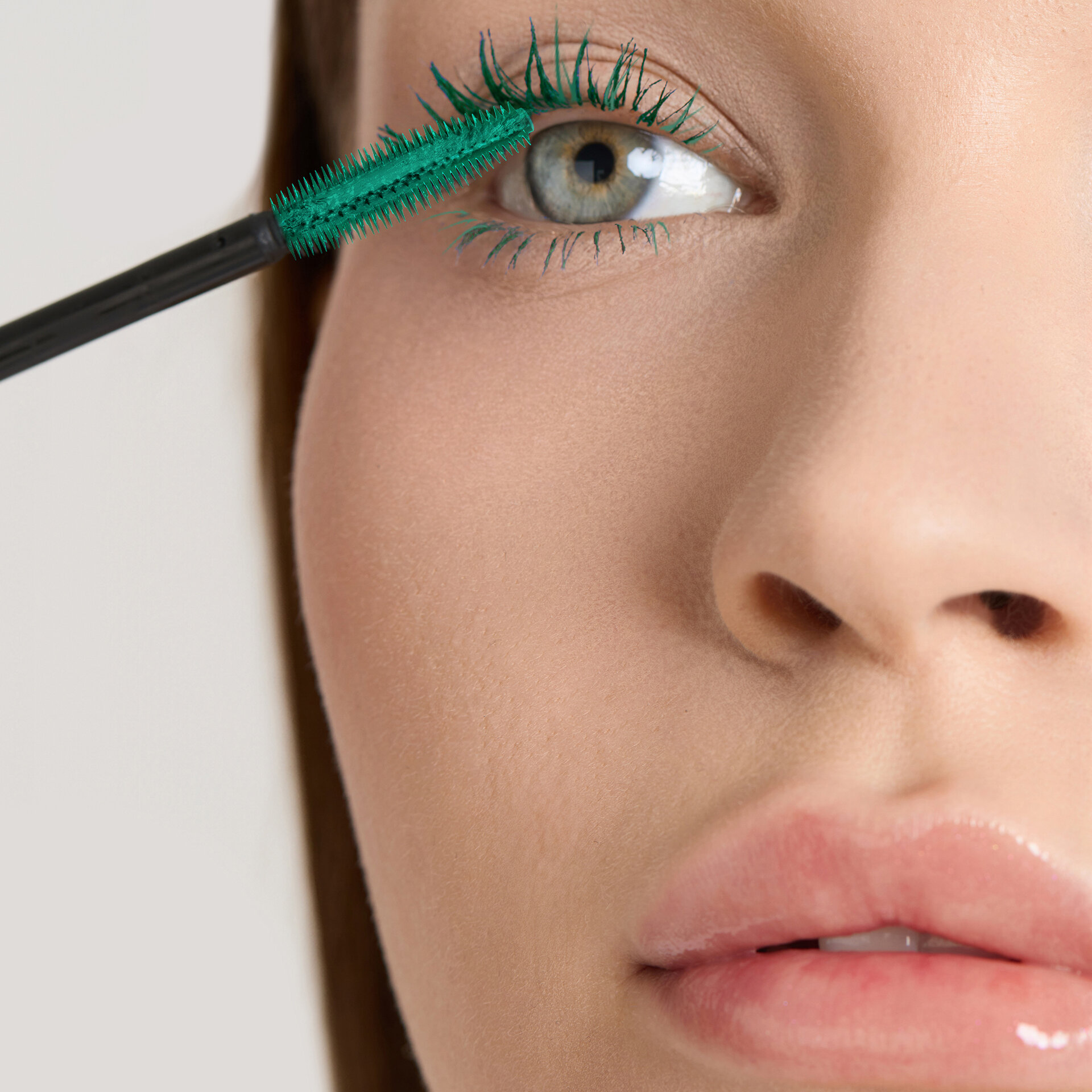 LIMONI Тушь супер объем и удлинение "PERFETTA Volume Up Zoom Mascara" тон 04 green