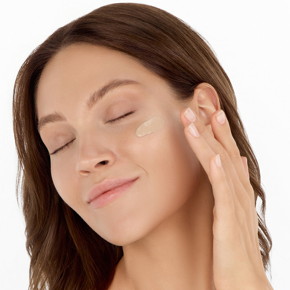 LIMONI Ультраувлажняющий ББ крем с гиалуроновой кислотой Hyaluronic Ultra Moisture BB Cream 15ml