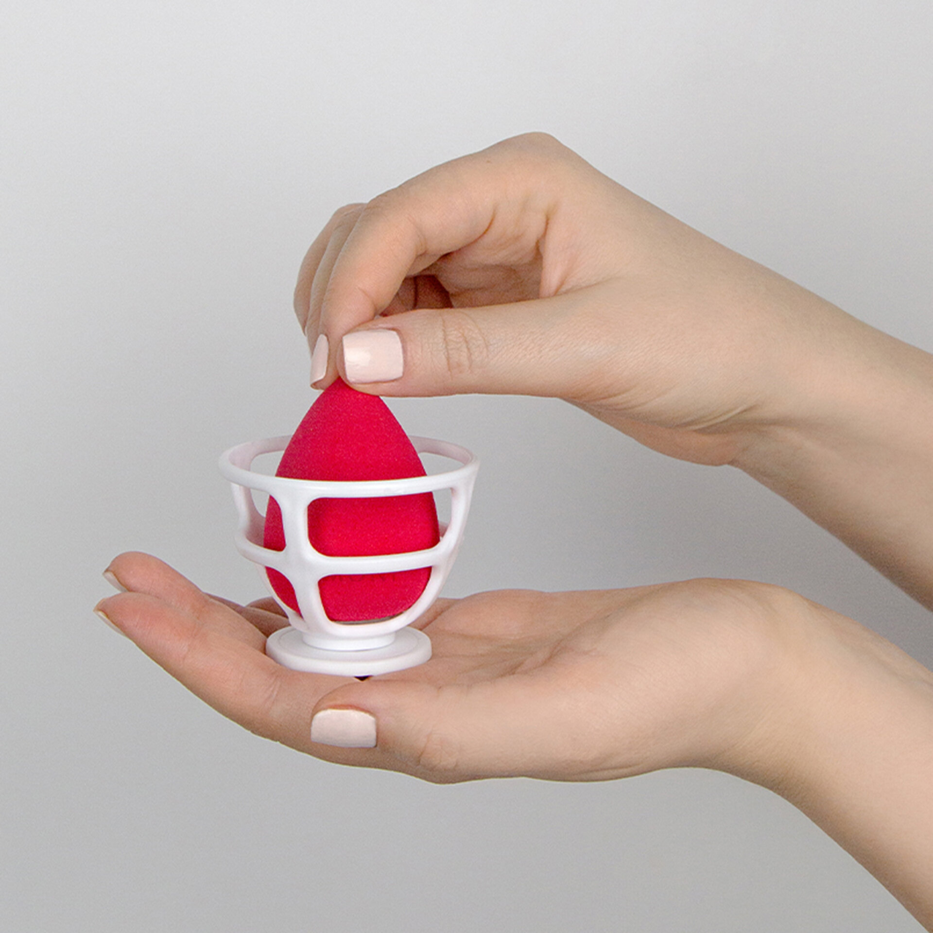 LIMONI Спонж для макияжа в наборе с корзинкой "Blender Makeup Sponge" Red