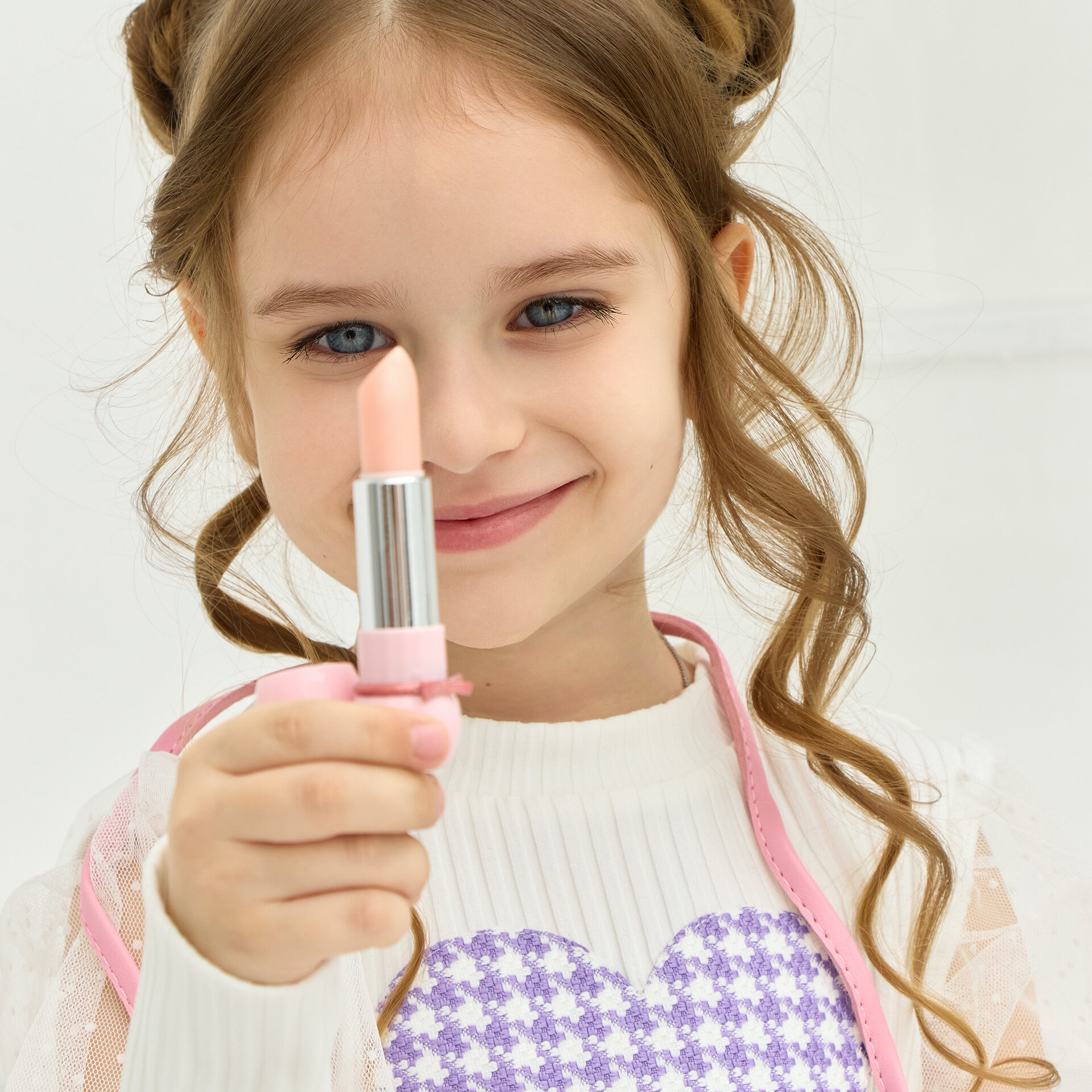 LIMONI Детский бальзам для губ "Bambini Sparklinq Bubble Gum" 01 тон