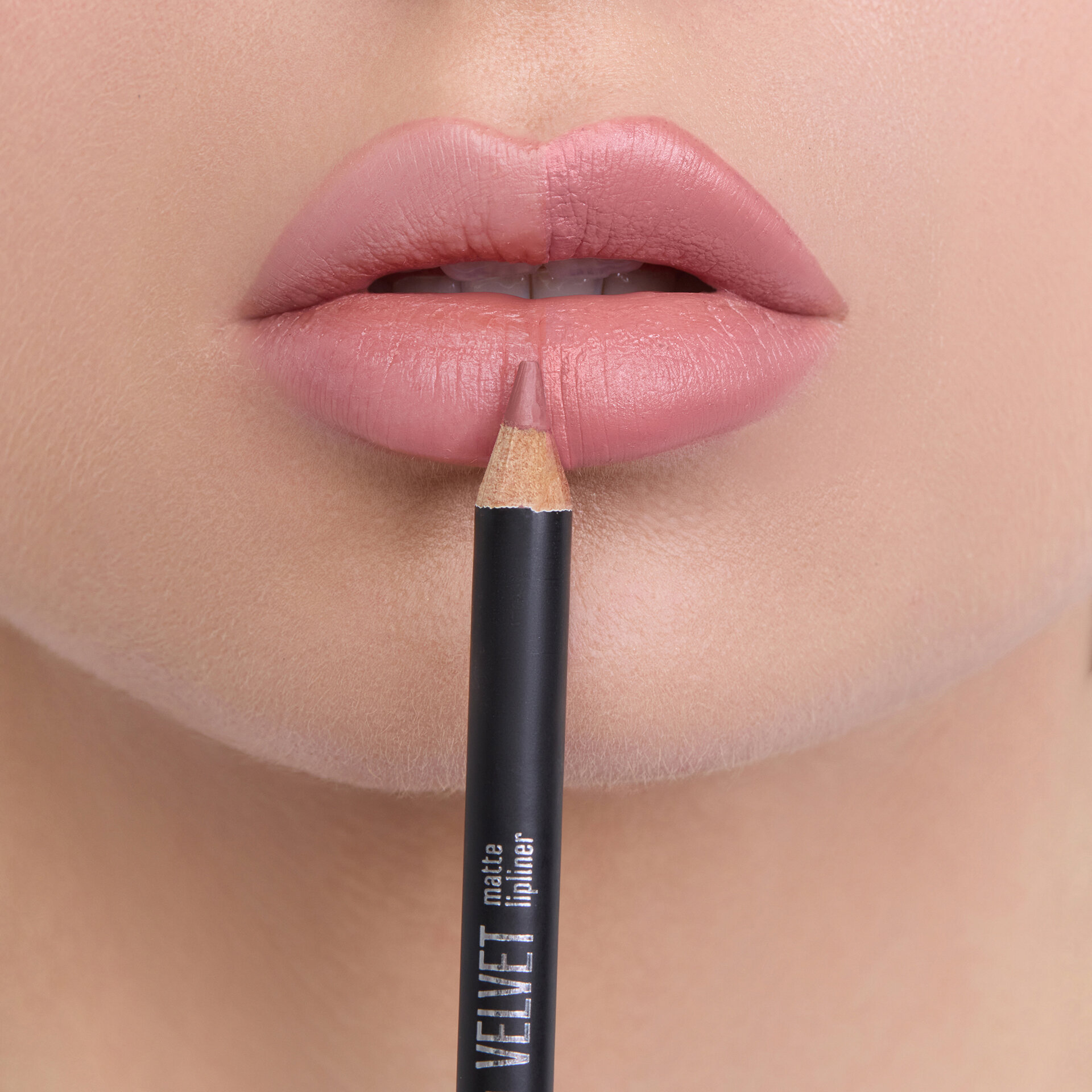 LIMONI Карандаш для губ "Velvet Matte Lipliner", тон 01 