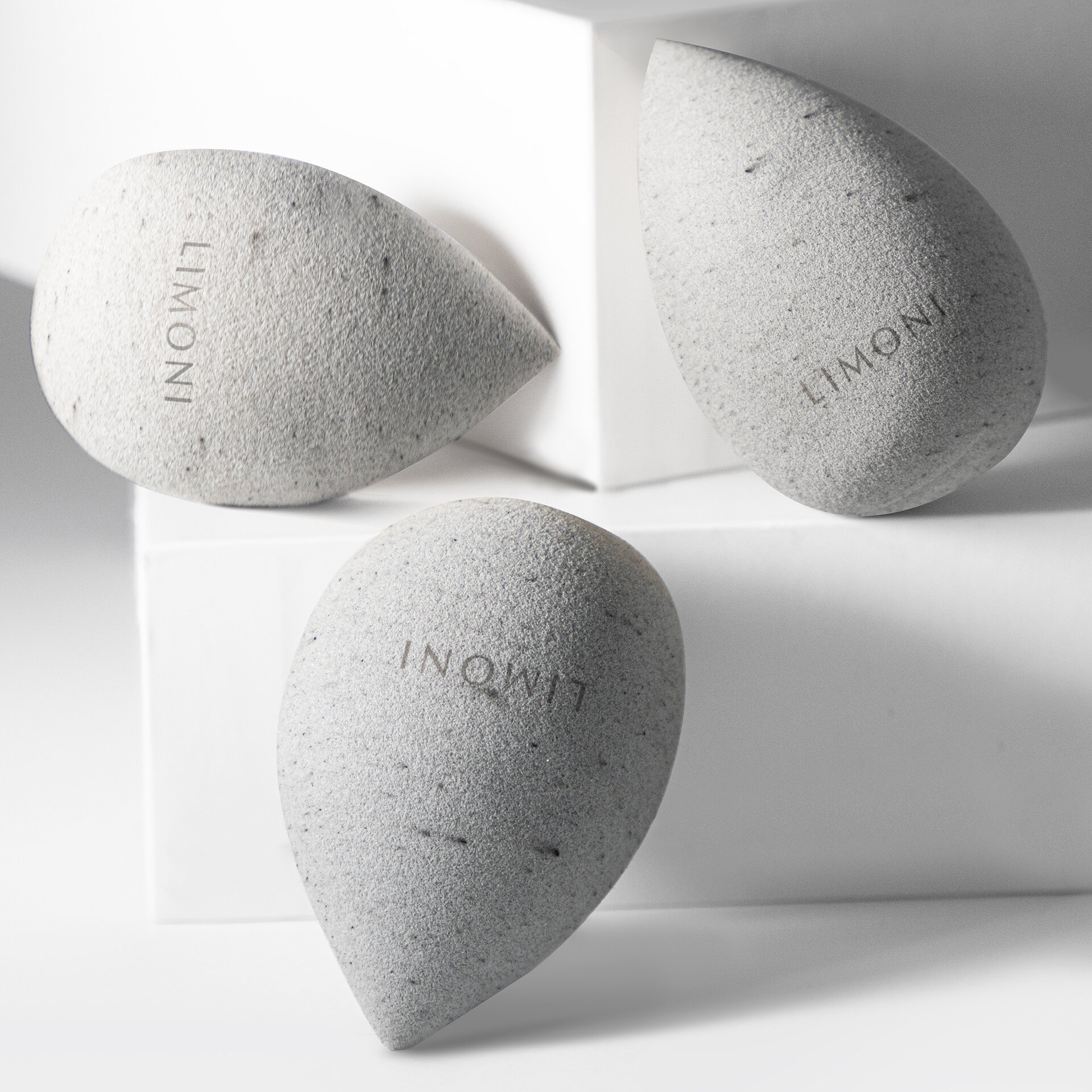 LIMONI Спонж для макияжа " Coconut Makeup Sponge"