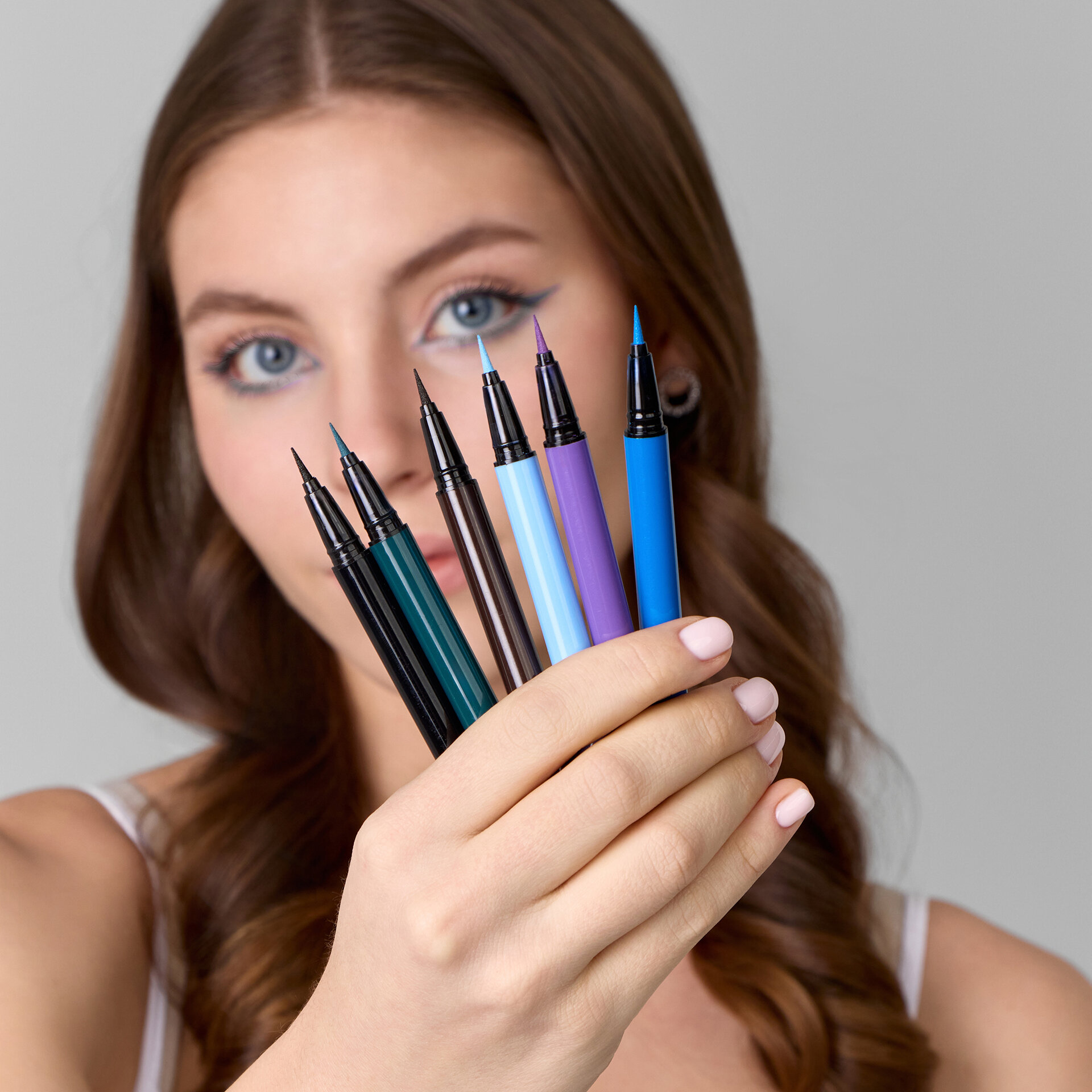LIMONI Водостойкая подводка-фломастер  "Color Waterproof Eyestyler", тон 01 
