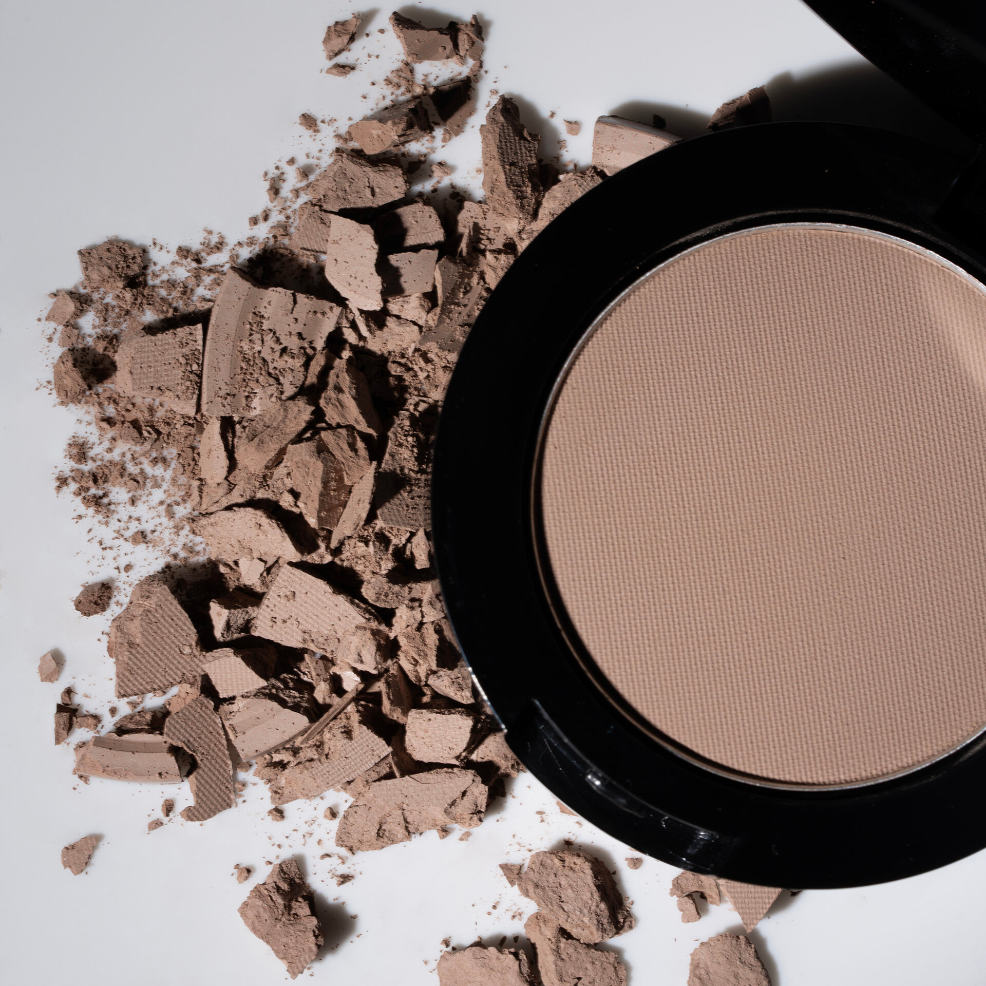 LIMONI Скульптурирующая пудра для лица "Face Sculpt Powder" 03 тон